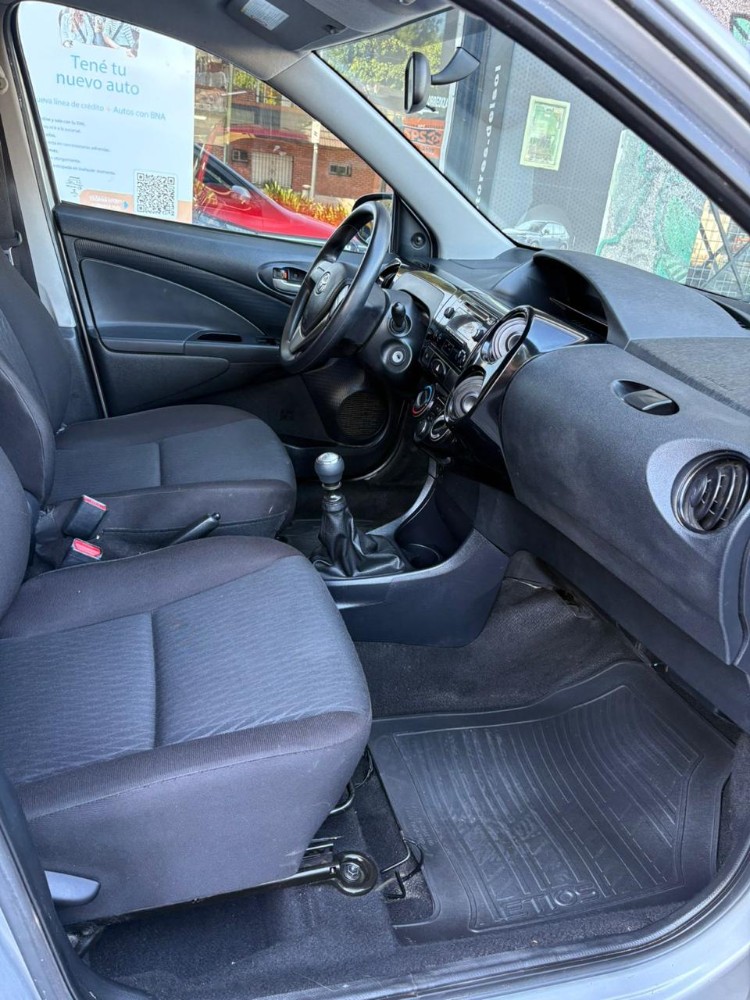Toyota Etios X — foto 9